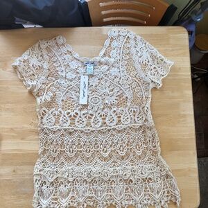 Ivory beige crocheted lace top -size XL by Ultra Pink T-Shirt style New w/tags
